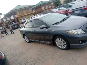 Toyota Corolla 2009 Gray