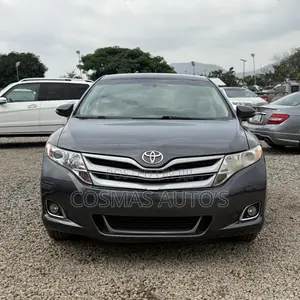 Toyota Venza XLE 4dr Wagon (2.7L 4cyl 6A) 2014 Gray