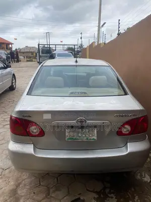 Toyota Corolla 2004 Silver