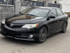 Toyota Camry SE 4dr Sedan (2.5L 4cyl 6A) 2013 Black