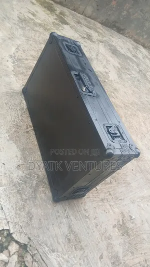 Dj Flight Case Sx3/SRT