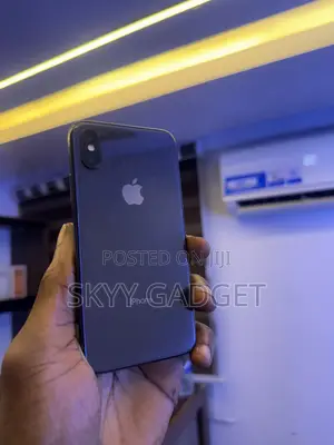 Apple iPhone X 64 GB Black