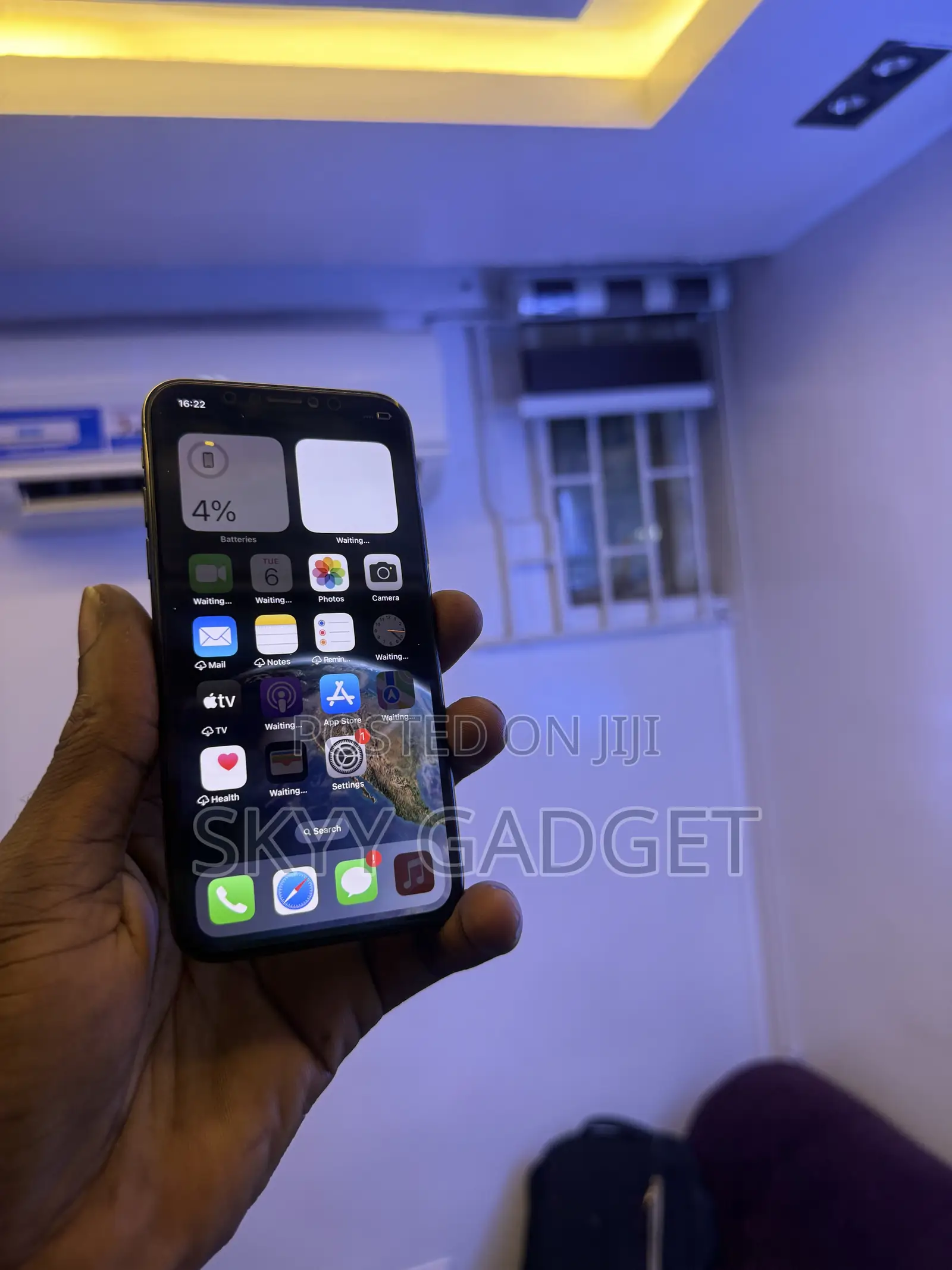 Apple iPhone X 64 GB Black
