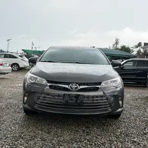 Toyota Camry LE 4dr Sedan (2.5L 4cyl 6A) 2017 Gray