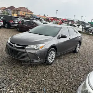 Toyota Camry LE 4dr Sedan (2.5L 4cyl 6A) 2017 Gray