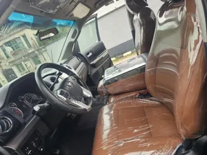 Toyota Tundra 2016 Gray