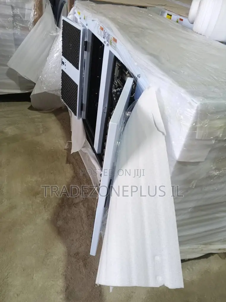 Perkins 30kVA Robust Soundproof Diesel Set