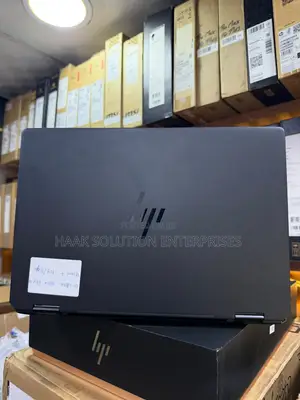 Laptop HP OmniBook Ultra Flip 14" 16GB Intel Core Ultra 7 SSD 1T