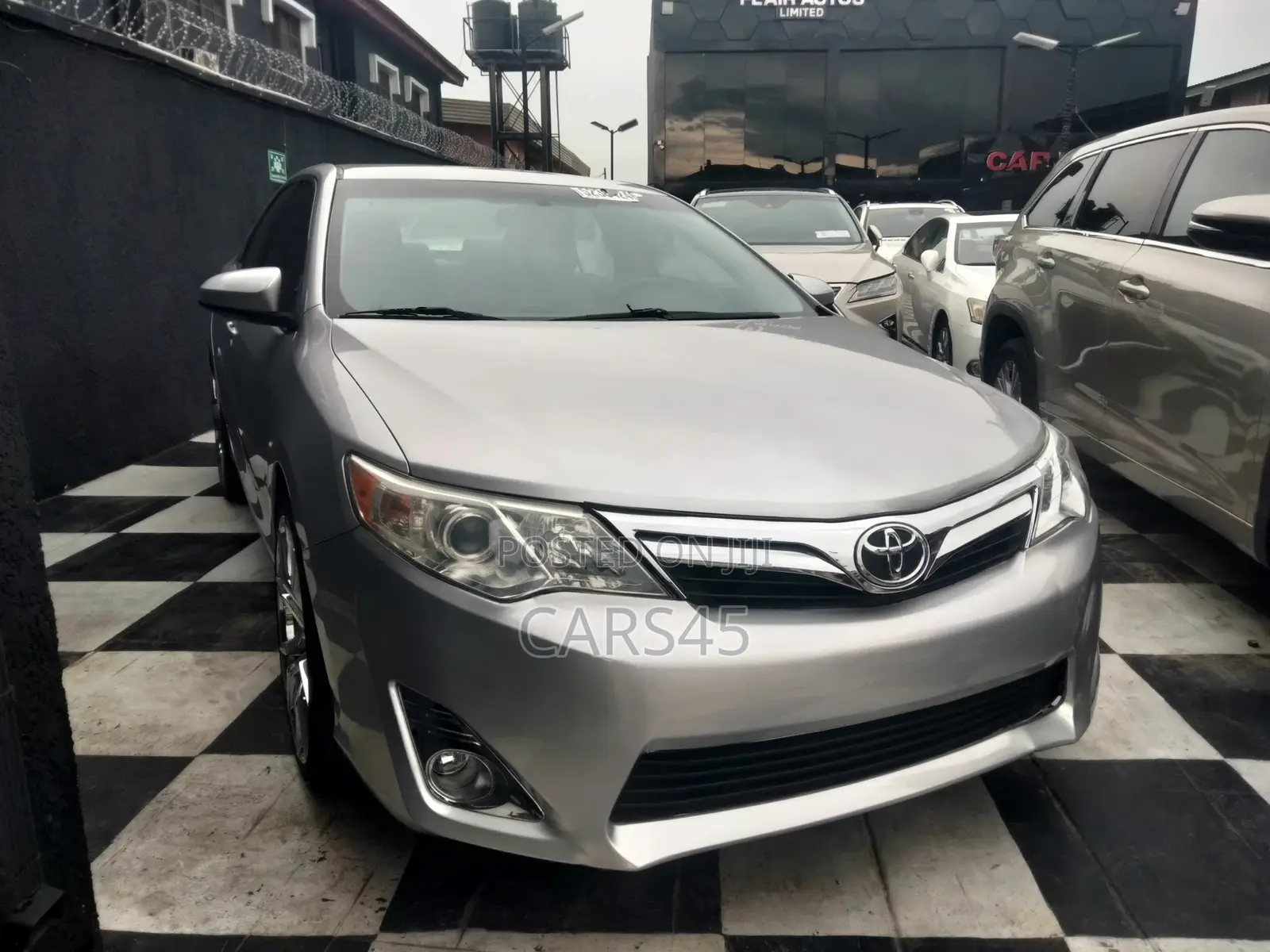 Toyota Camry 2012 Silver
