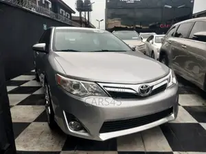 Toyota Camry 2012 Silver