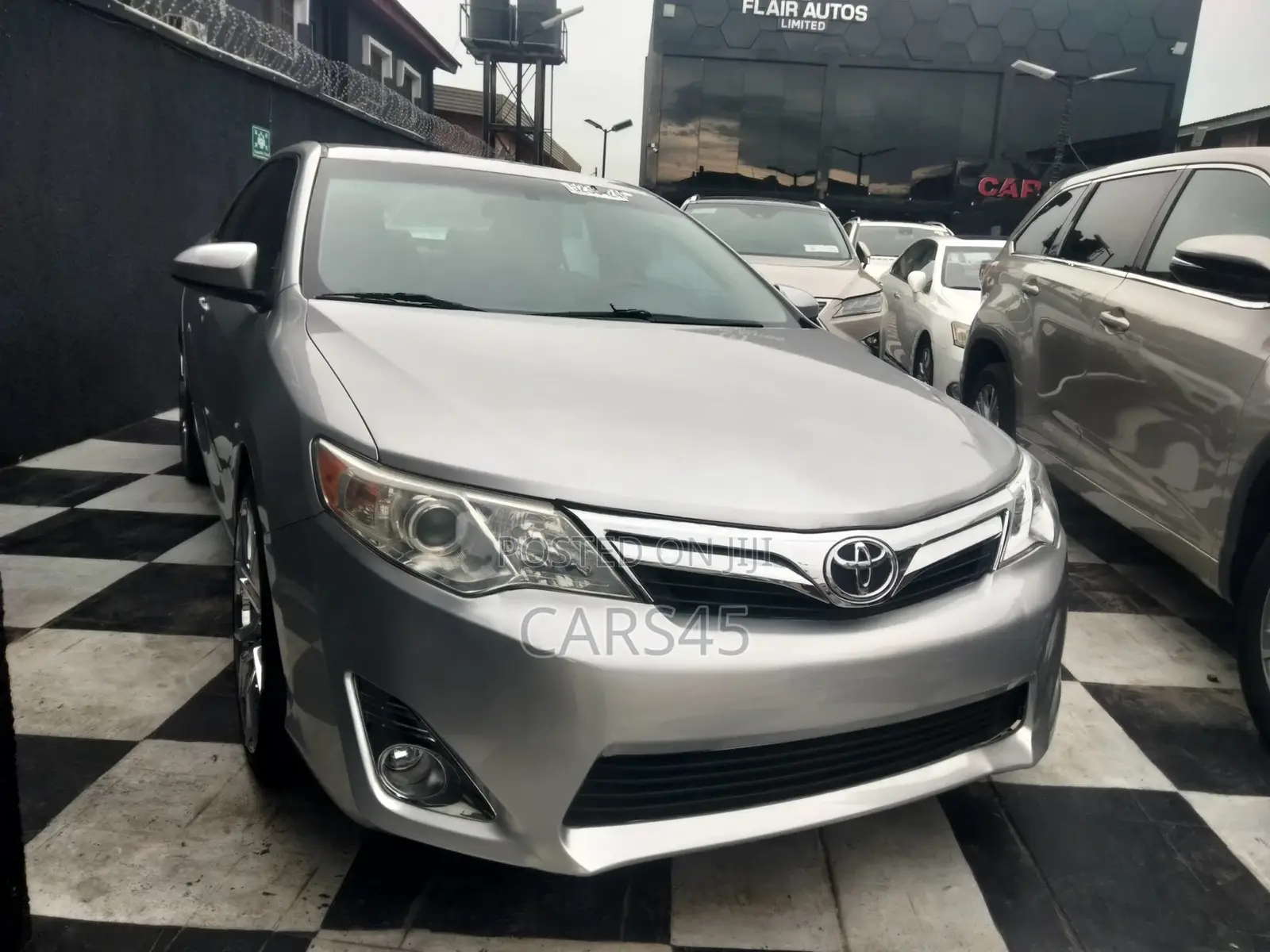 Toyota Camry 2012 Silver