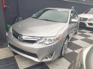 Toyota Camry 2012 Silver
