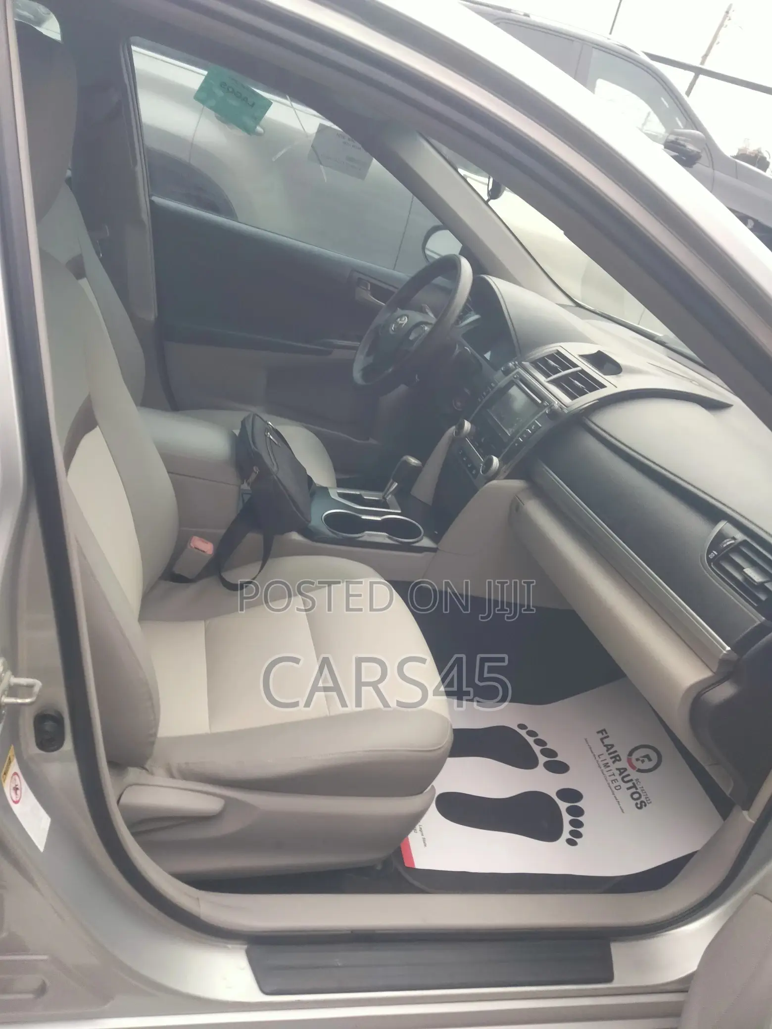 Toyota Camry 2012 Silver