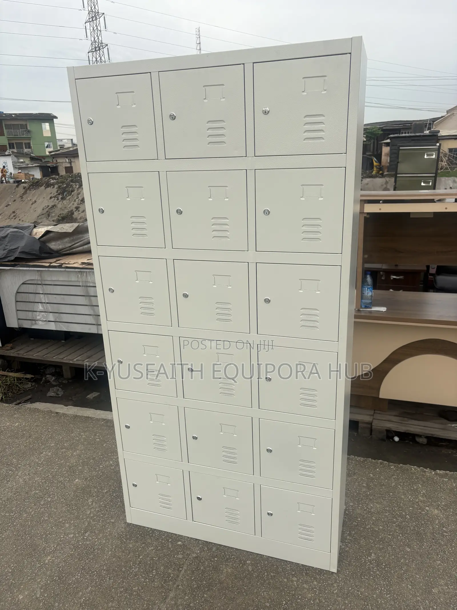 18 Door Save Cabinet
