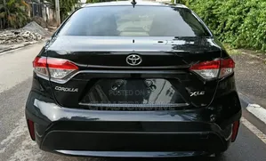 Toyota Corolla XLE 2021 Matt Black