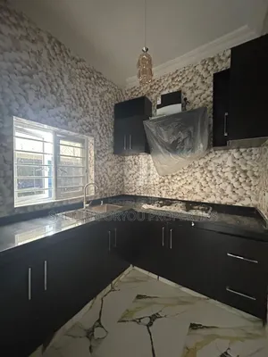 Studio Apartment in Ikate for rent