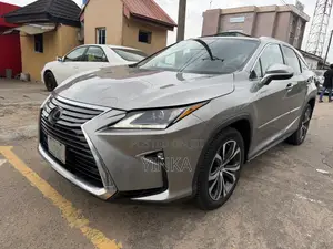 Lexus RX 350 FWD 2018 Gold