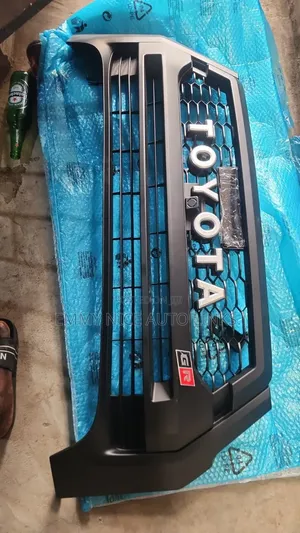 Grill Hilux 2020
