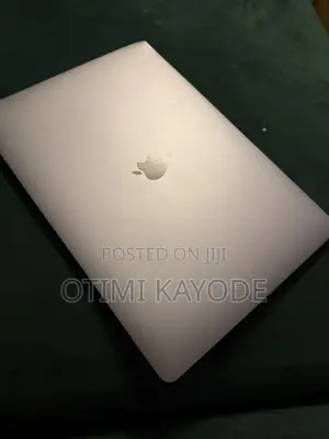 Laptop Apple MacBook Pro 2019 32GB Intel Core i9 SSD 512GB