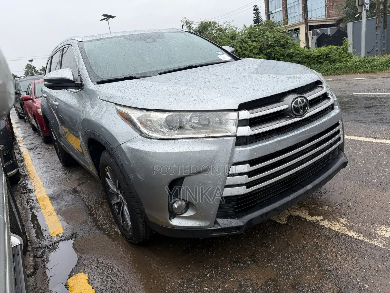 Toyota Highlander XLE 2019 Blue
