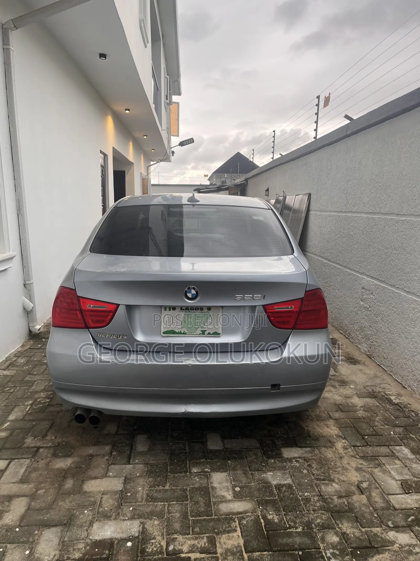 BMW 328i 2011 Blue
