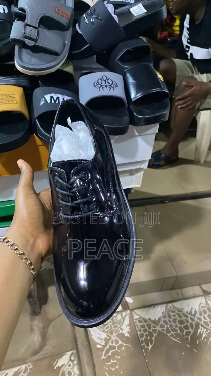 Glossy Shoe for Men