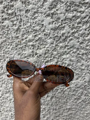 Tortoiseshell Oval Sunglasses
