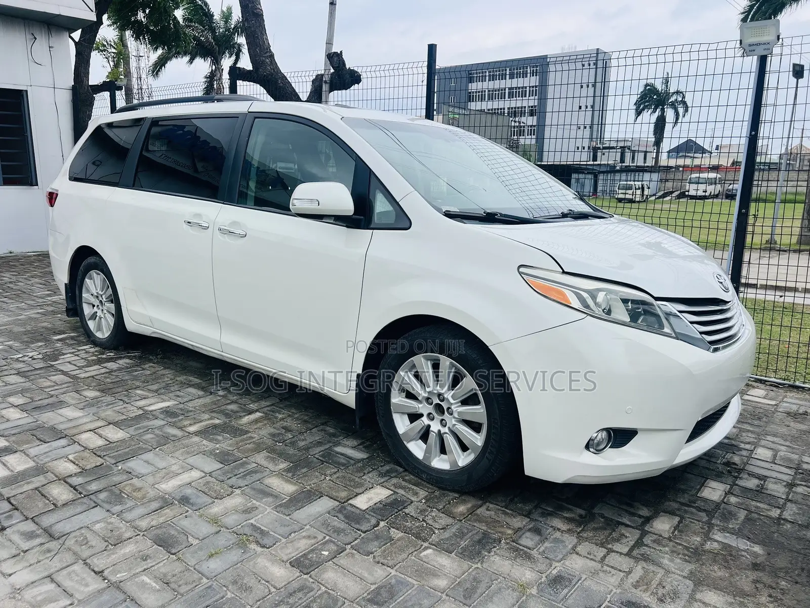 Toyota Sienna 2015 White