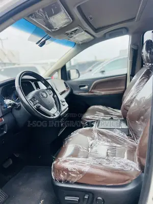 Toyota Sienna 2015 White