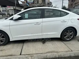 Hyundai Elantra 2017 White