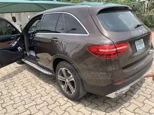 Mercedes-Benz GLC-Class 2018 Brown