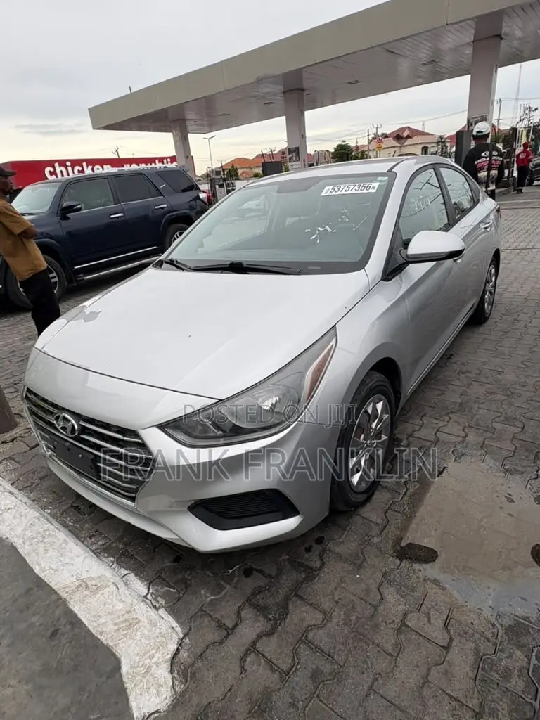 Hyundai Accent 2019 Silver