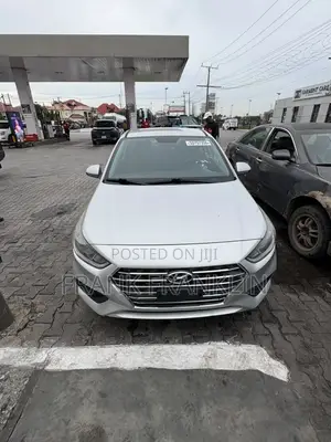 Hyundai Accent 2019 Silver