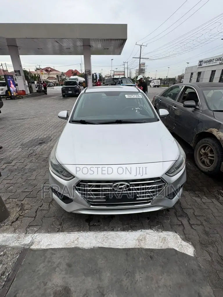 Hyundai Accent 2019 Silver