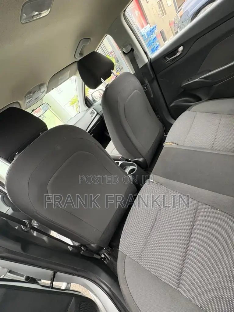 Hyundai Accent 2019 Silver