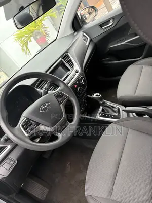 Hyundai Accent 2019 Silver