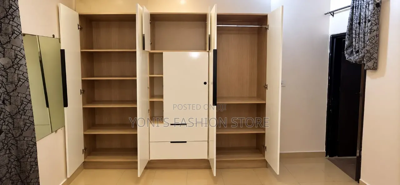 Large Capacity Wardrobe