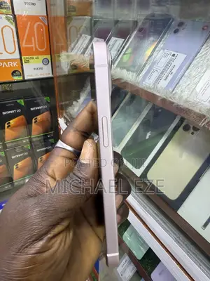 Apple iPhone 13 128 GB Pink