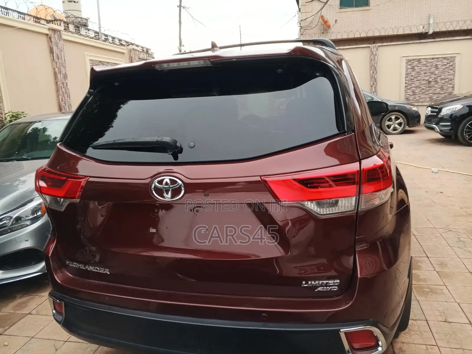 Toyota Highlander 2017 Red
