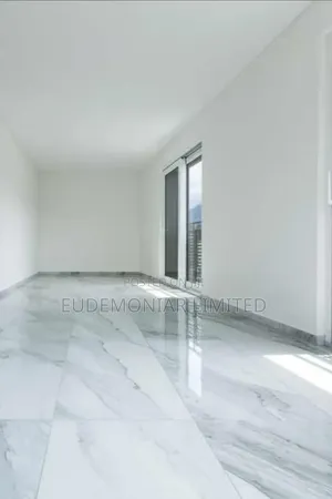 Clear Marble Floor Installation