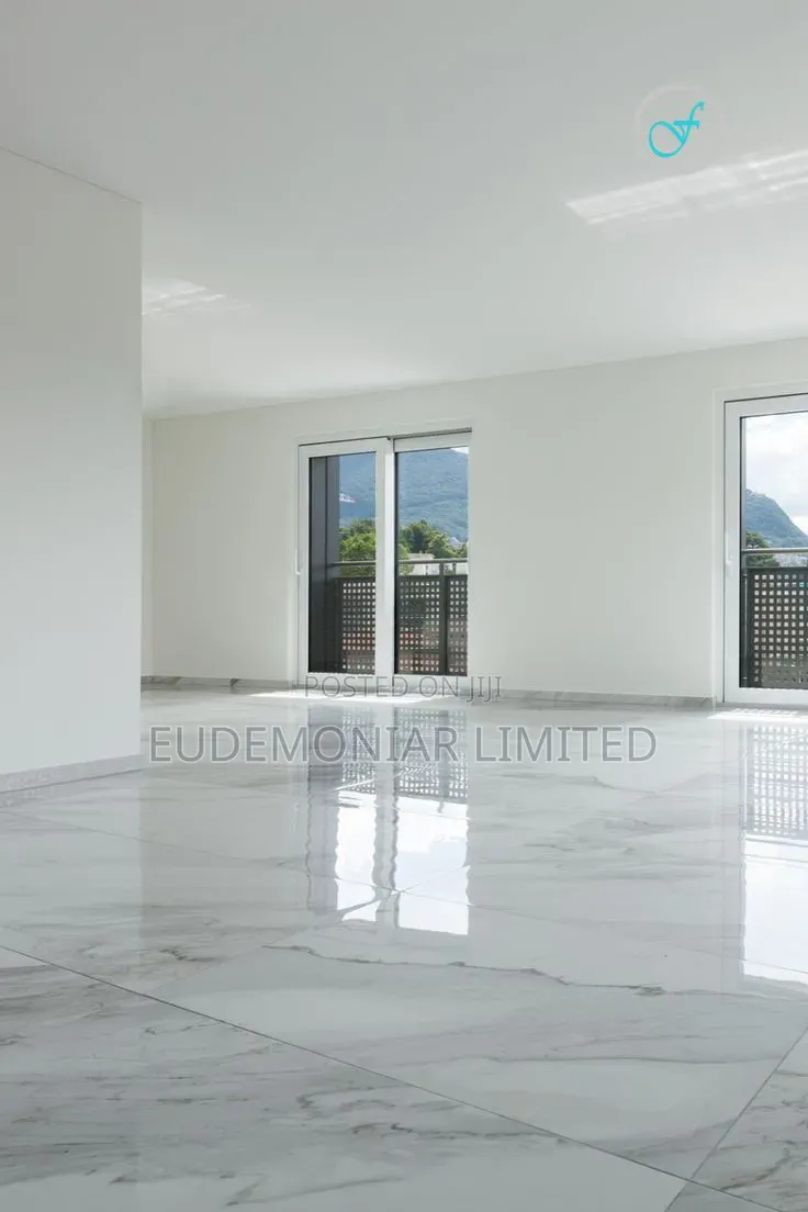 Bright Stonework for Luxury Interiors