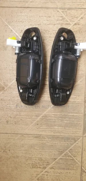 Door Handle for Hyundai Santafee 03 Available for Sale