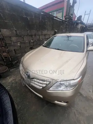 Toyota Camry LE 4dr Sedan (2.4L 4cyl 5A) 2007 Gold