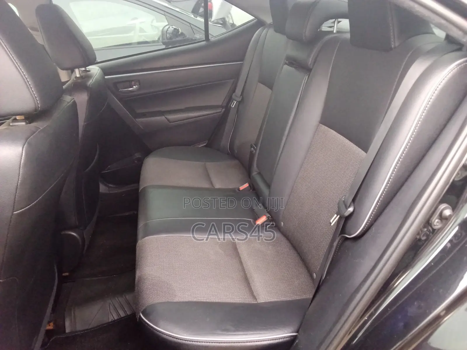 Toyota Corolla 2015 Black