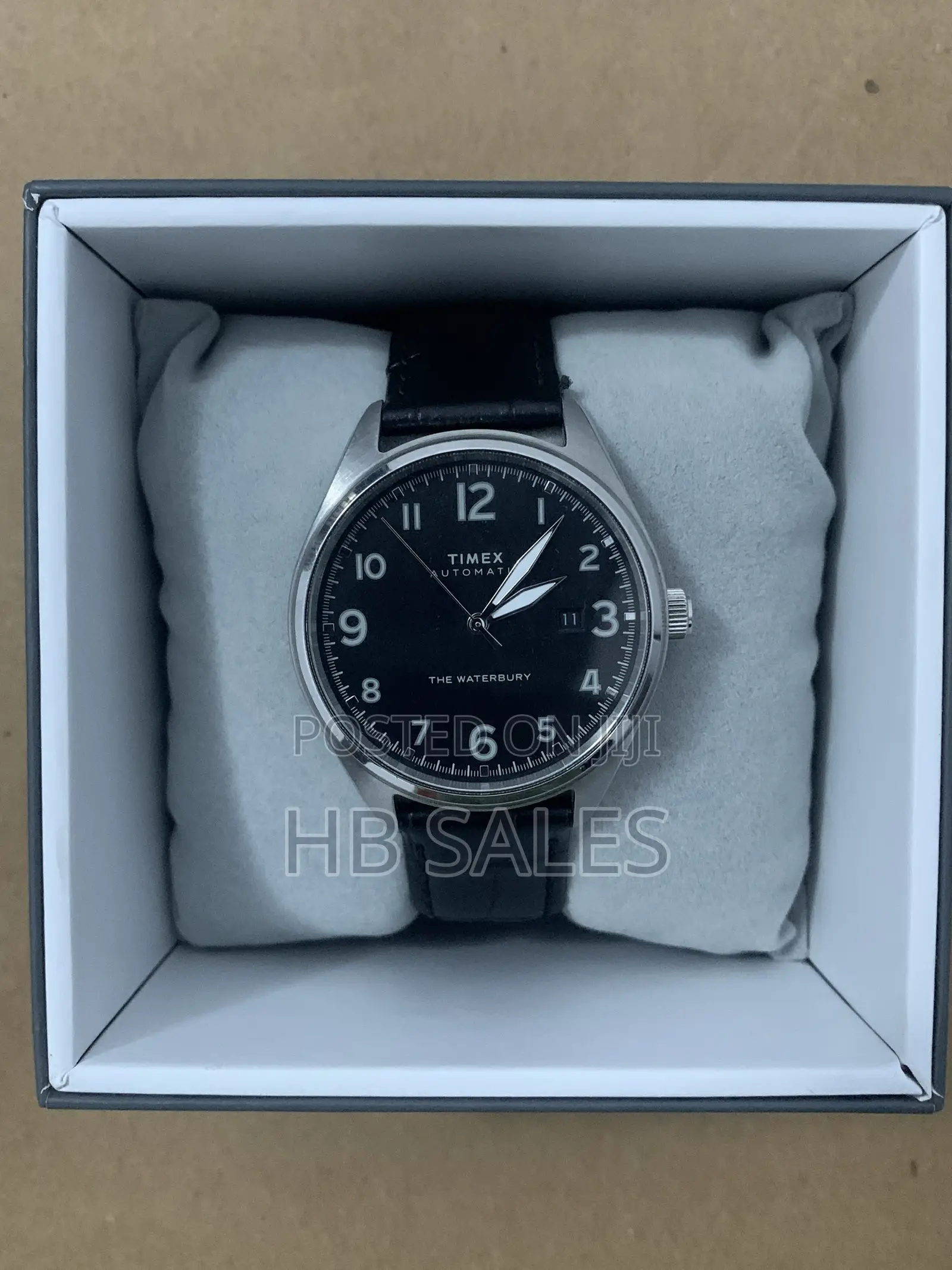 Timex Waterbury - Mint Condition- Good as New, Comes in Original Box