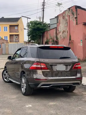 Mercedes-Benz M Class 2013 Brown