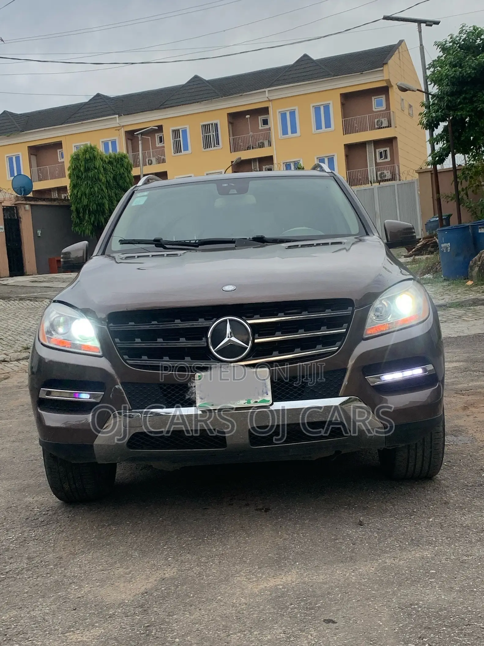 Mercedes-Benz M Class 2013 Brown