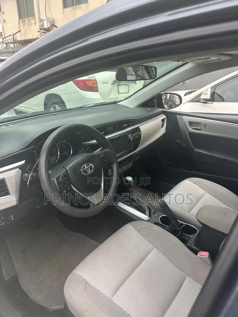 Toyota Corolla 2015 Gray