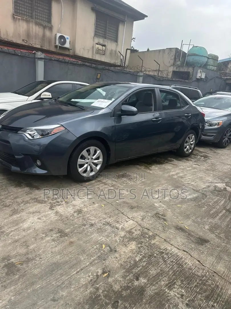 Toyota Corolla 2015 Gray