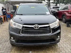 Toyota Highlander Limited 4dr SUV AWD (3.5L 6cyl 6A) 2015 Black